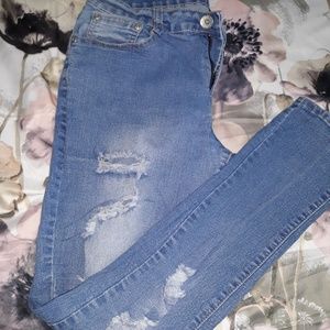 Distressed Skinny